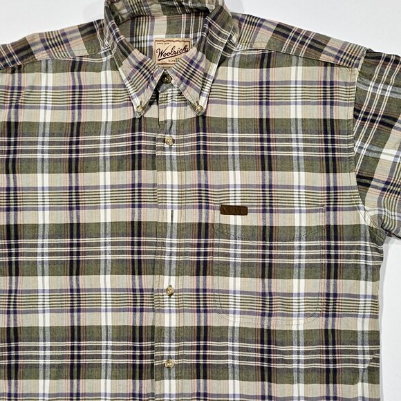 Woolrich Men’s Plaid Outdoorwear Button-Down Shirt Khaki Size M - Missing Button - Picture 2 of 8